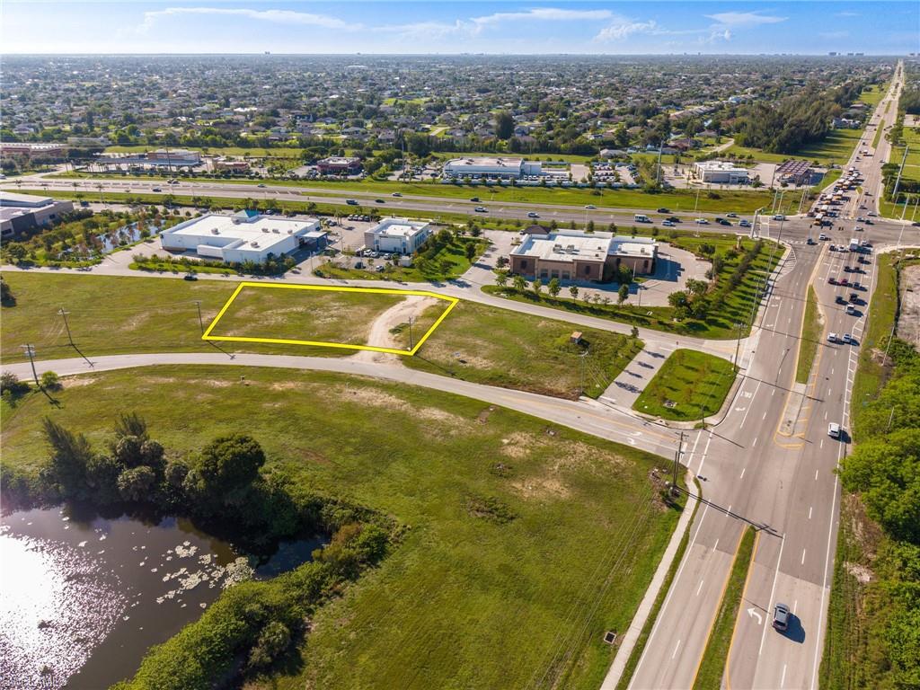 CAPE CORAL - Land