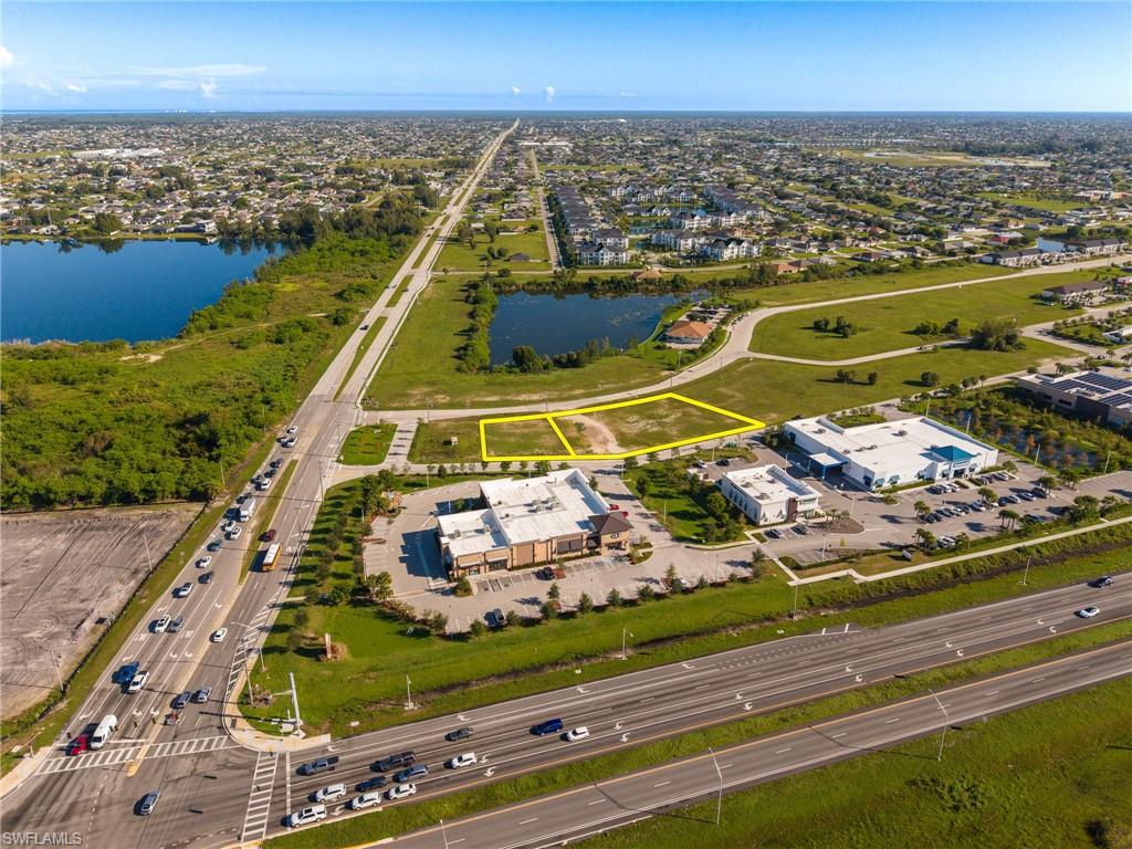 CAPE CORAL - Land