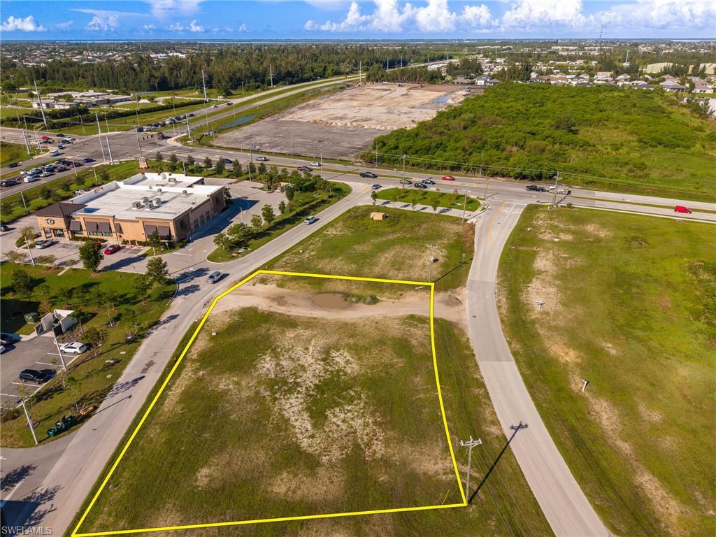 CAPE CORAL - Land