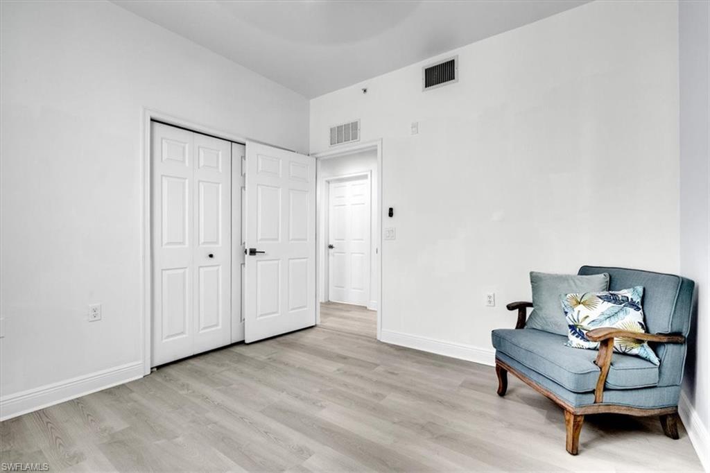 ISLES OF PORTO VISTA - Residential