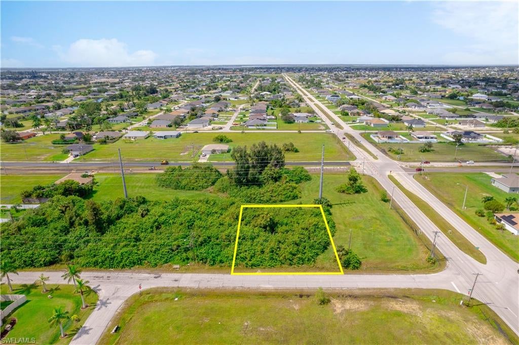 CAPE CORAL - Land