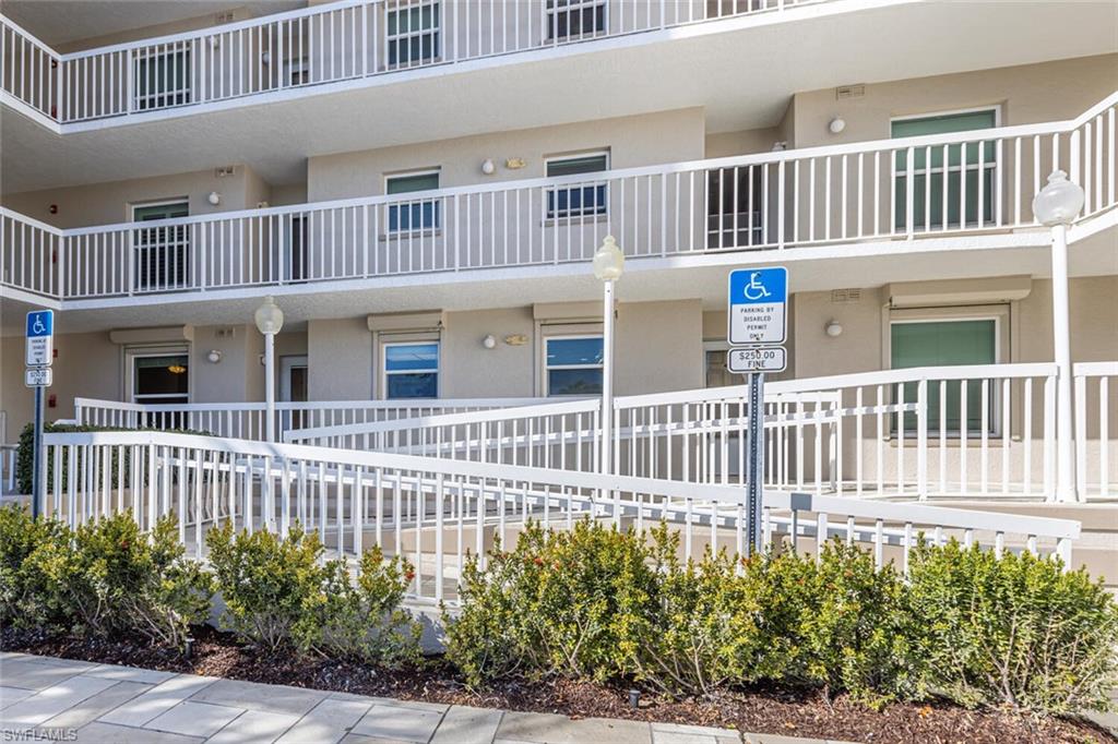 ESSEX OF MARCO ISLAND - Residential