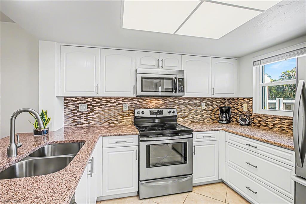 ESSEX OF MARCO ISLAND - Residential