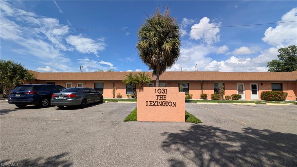 LEXINGTON CONDO - Residential