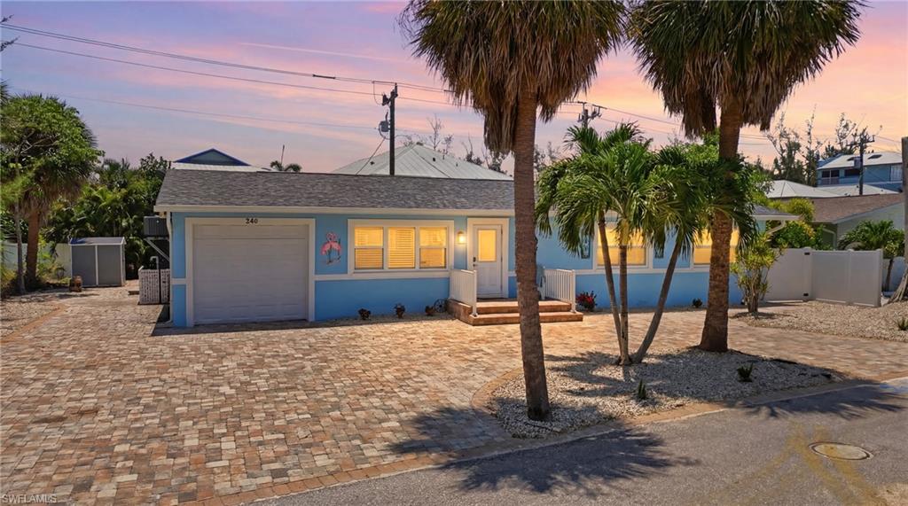 BEACH ESTATES - Residential