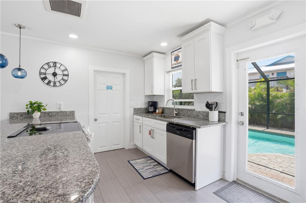BEACH ESTATES - Residential