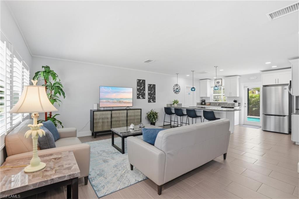 BEACH ESTATES - Residential