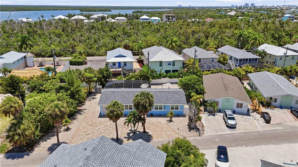 BEACH ESTATES - Residential