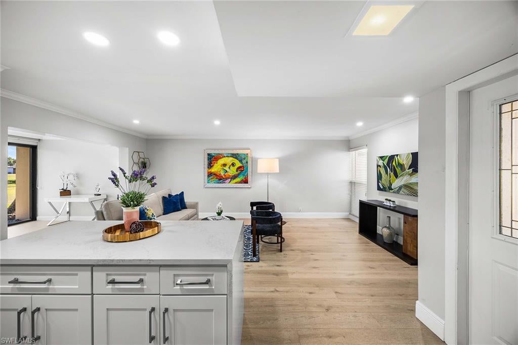 LAKEWOOD VILLAS - Residential