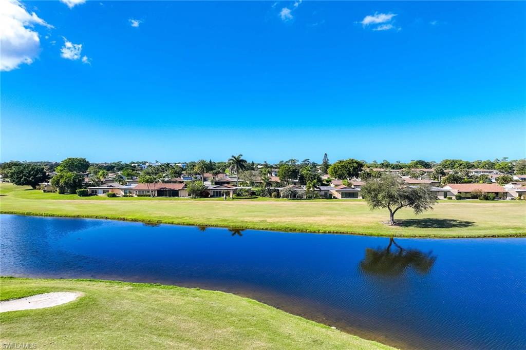 LAKEWOOD VILLAS - Residential
