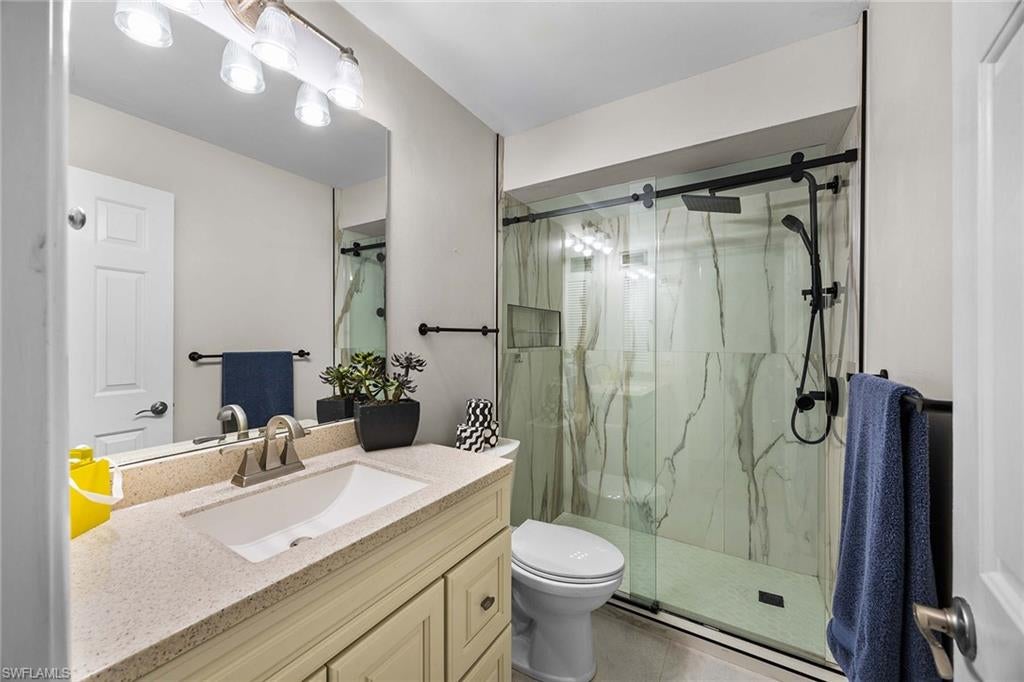 LAKEWOOD VILLAS - Residential