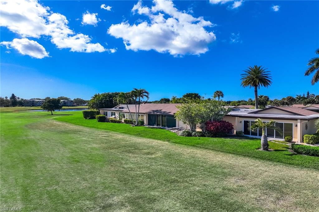 LAKEWOOD VILLAS - Residential