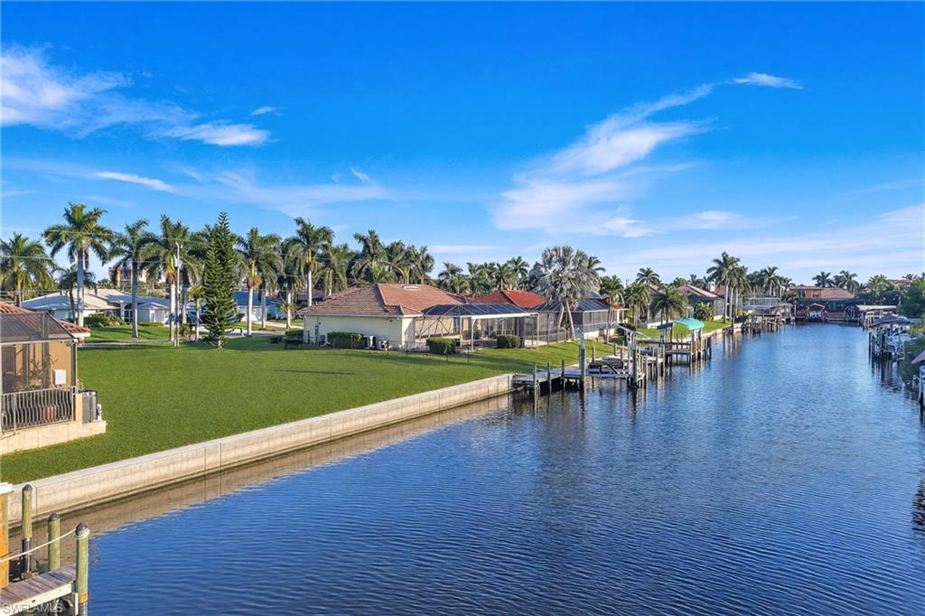 CAPE CORAL - Land