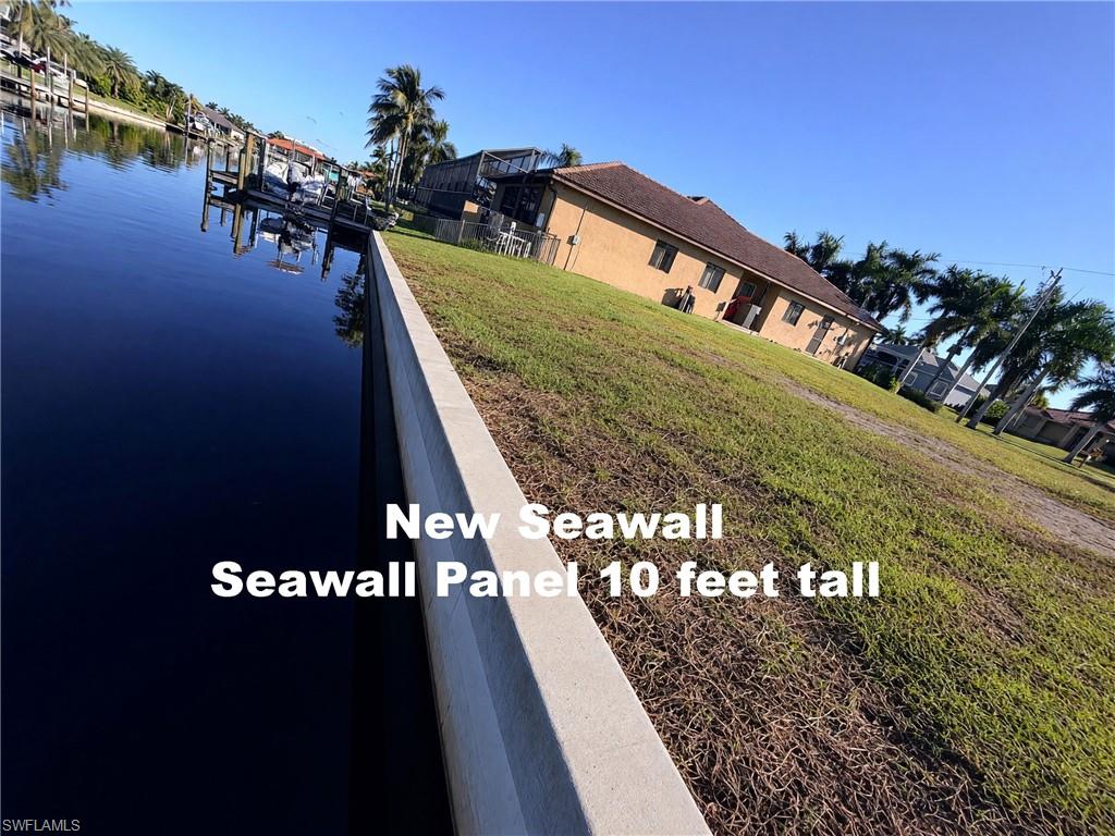 CAPE CORAL - Land