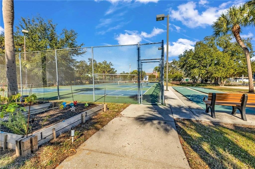 PORT CHARLOTTE - Residential
