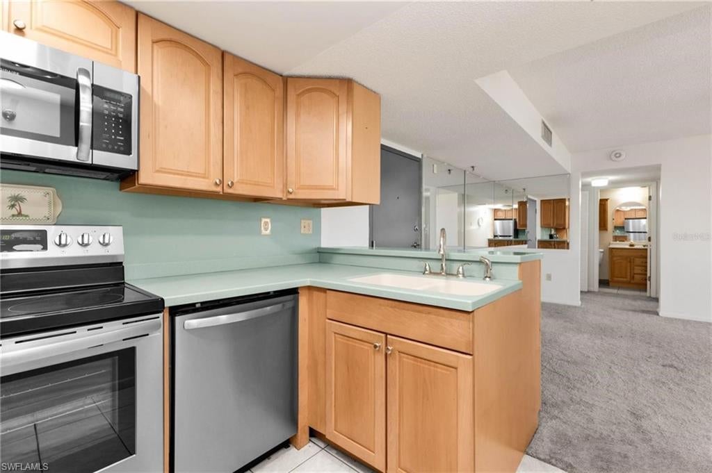 PORT CHARLOTTE - Residential