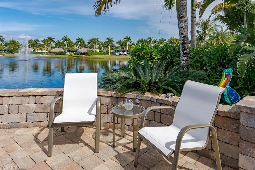NAPLES MOTORCOACH RESORT - Land