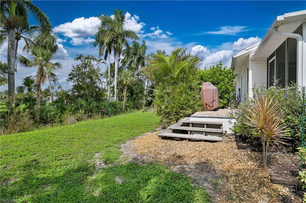 SIESTA PINES - Residential Income