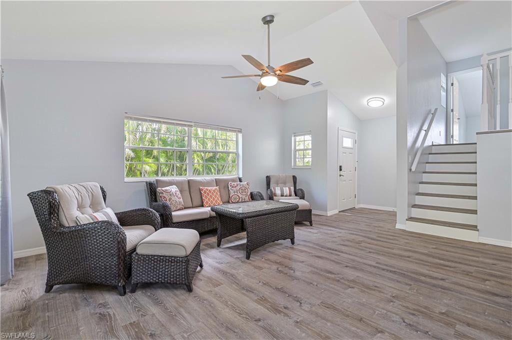 SIESTA PINES - Residential Income