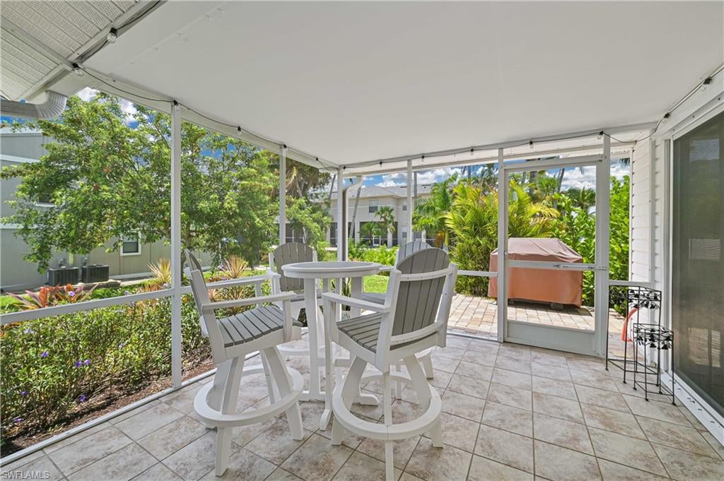 SIESTA PINES - Residential Income