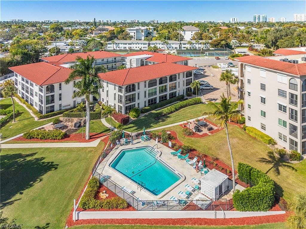 HIGH POINT COUNTRY CLUB - Residential