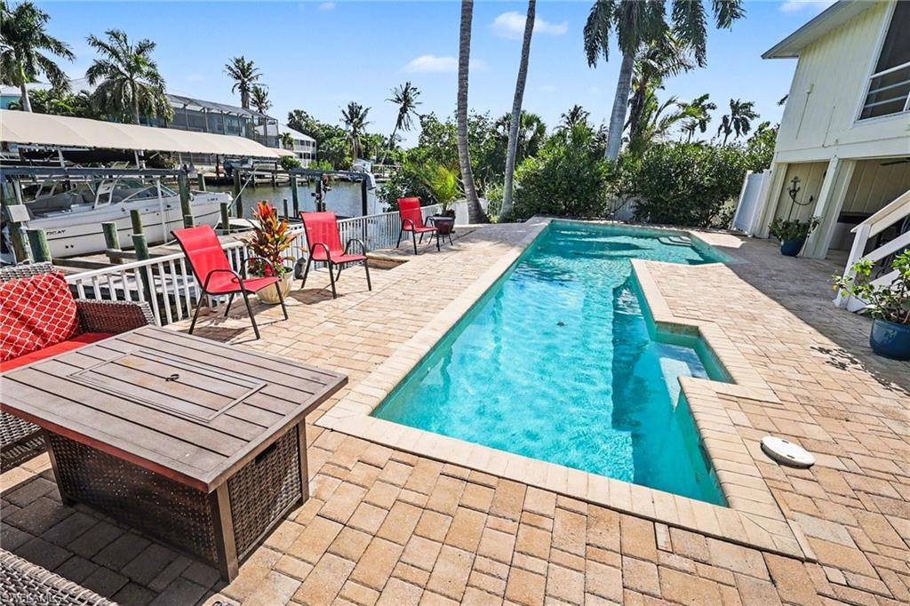 LEDFORD SHORES - Residential