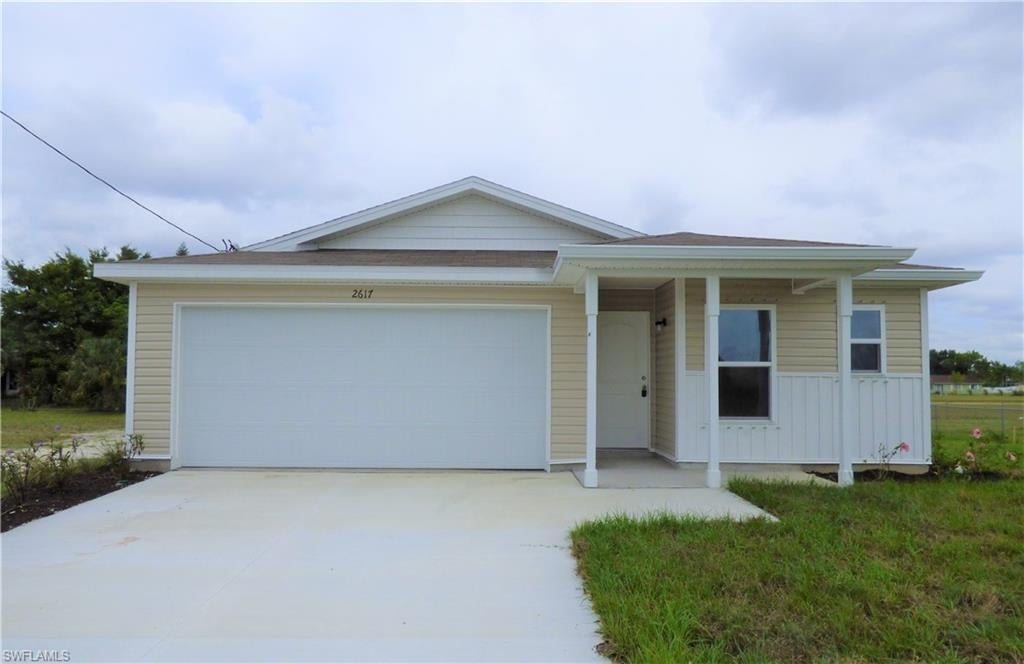 CAPE CORAL - Residential