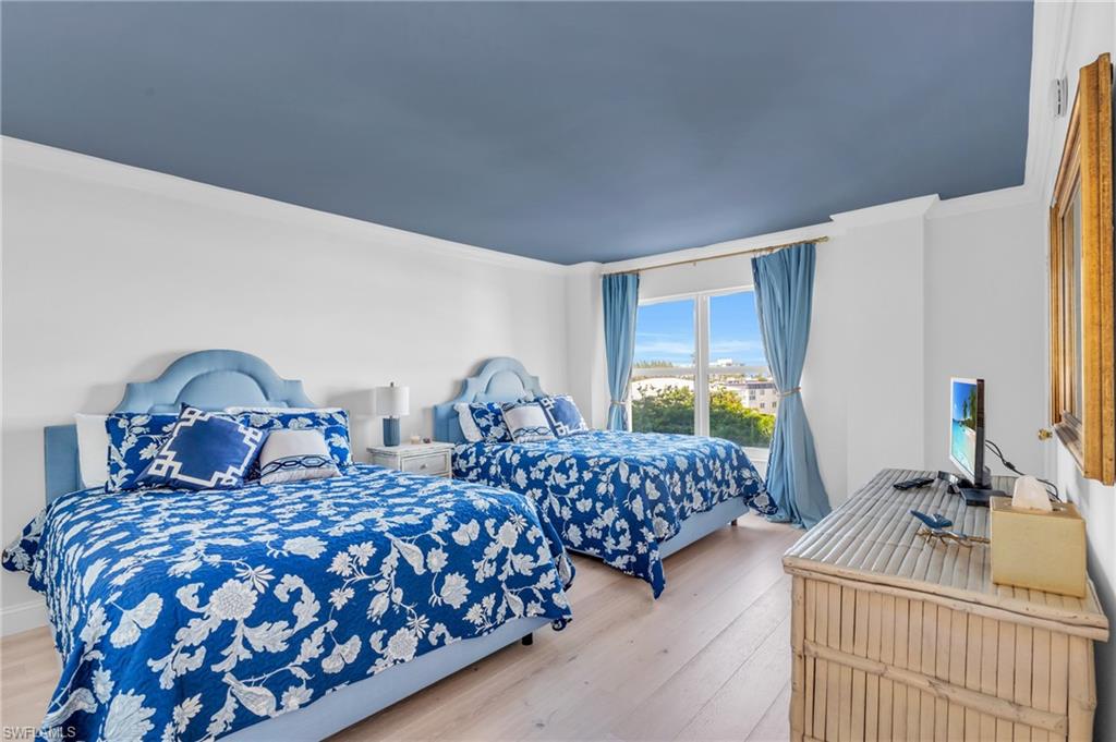 BOULEVARD CLUB - Residential Lease