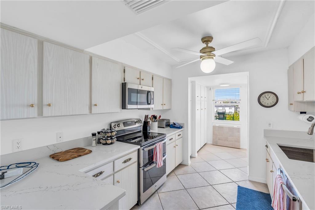 BOULEVARD CLUB - Residential Lease