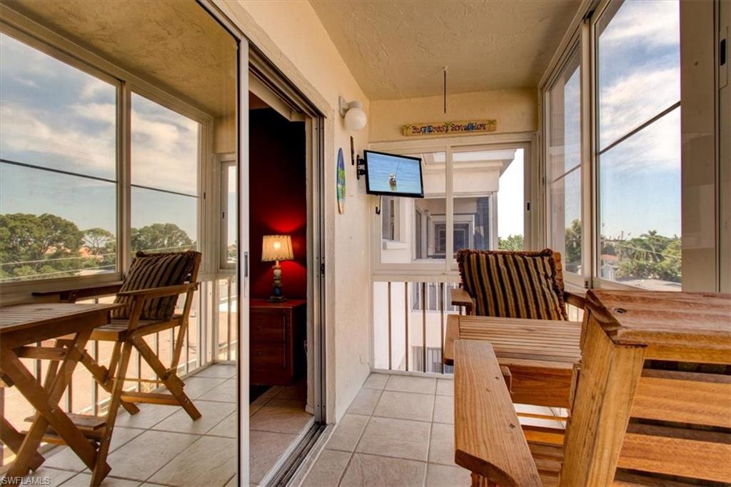 CAPEWAY CONDO - Residential