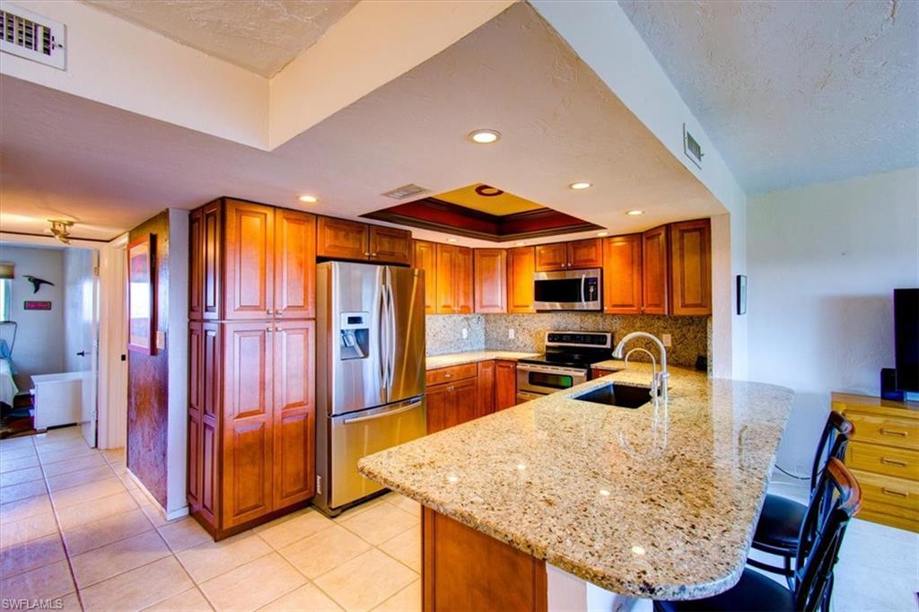 CAPEWAY CONDO - Residential