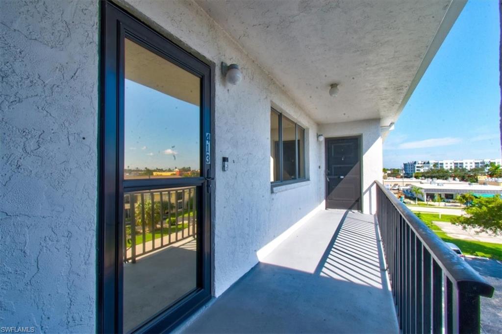 CAPEWAY CONDO - Residential