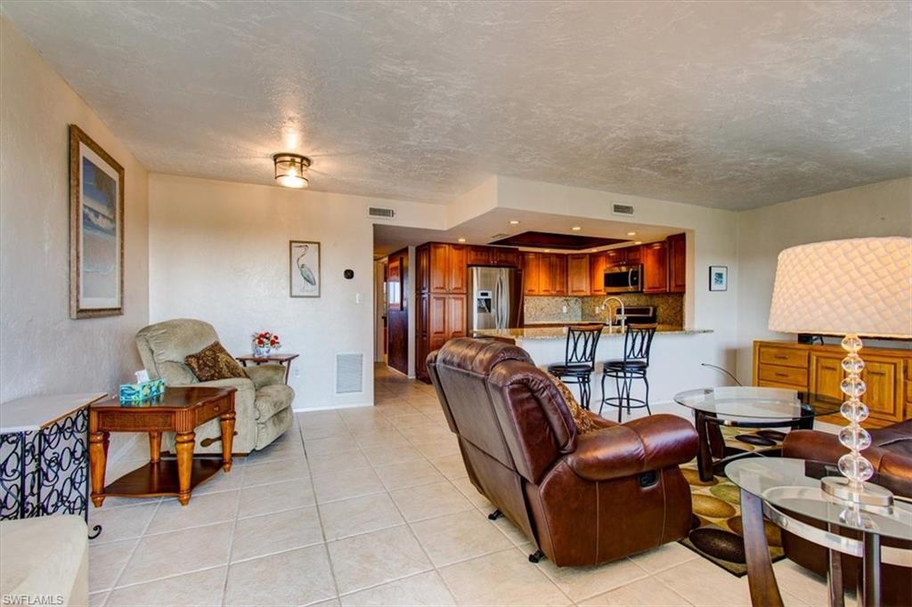 CAPEWAY CONDO - Residential