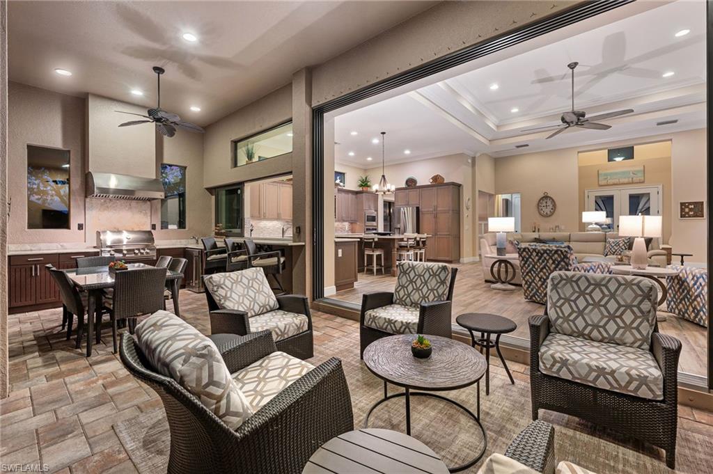 TWIN EAGLES - Residential