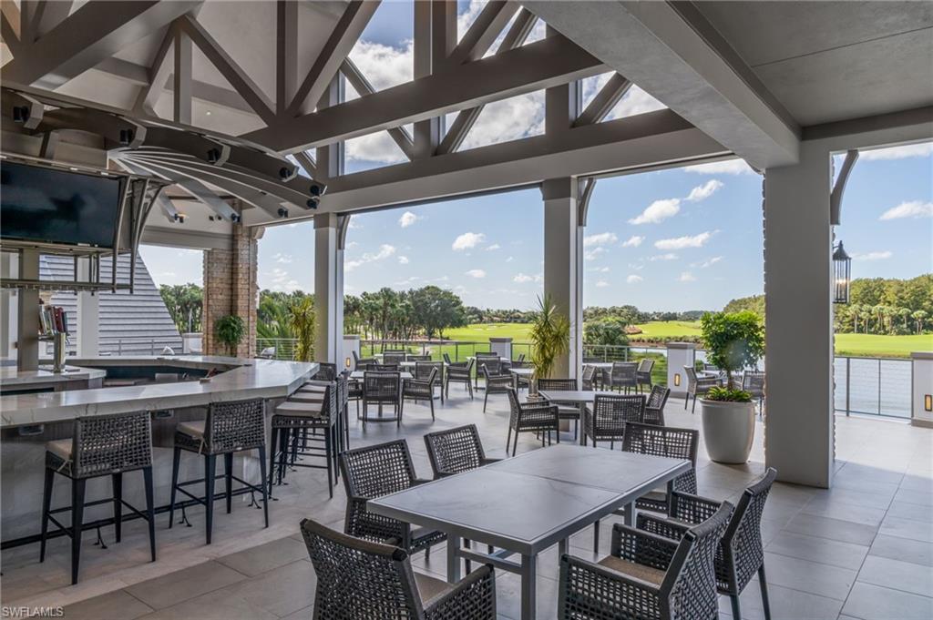 TWIN EAGLES - Residential