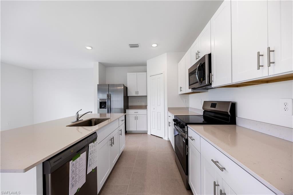 CRANE LANDING - Residential Lease