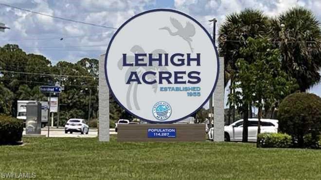 LEHIGH ACRES - Land