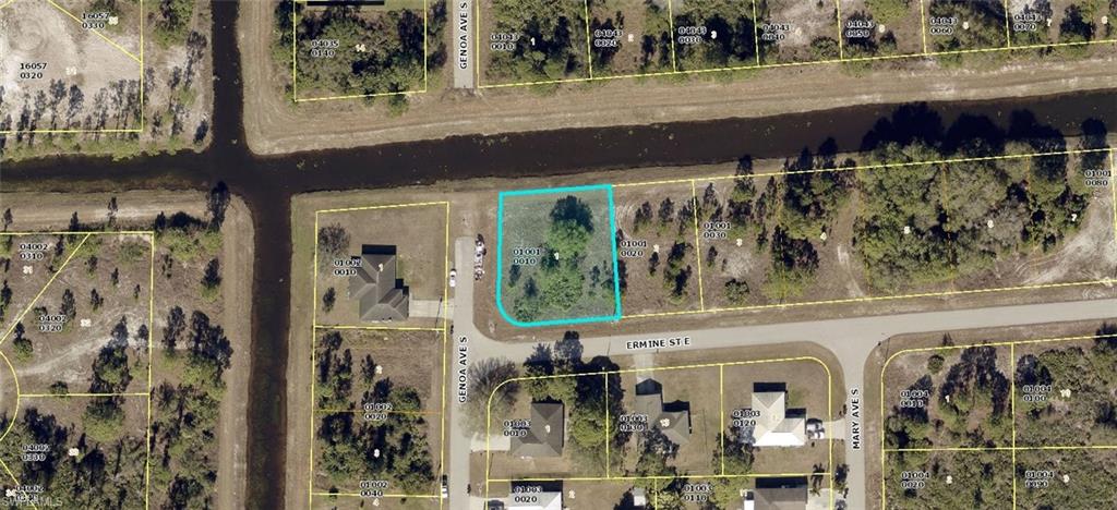Beautiful oversized lot short distance from SR82, offers a great opportunity to own in a quiet residential neighborhood. Just a short drive to Fort Myers, RSW Airport and local amenities.