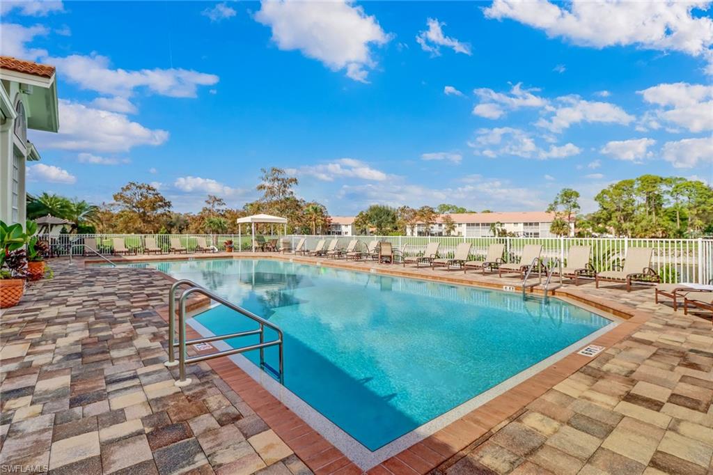 CHATHAM SQUARE - Residential