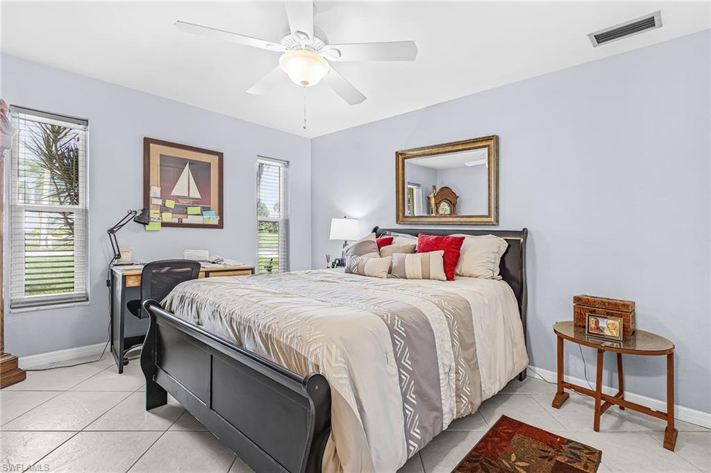 PARADISE SHORES - Residential Income