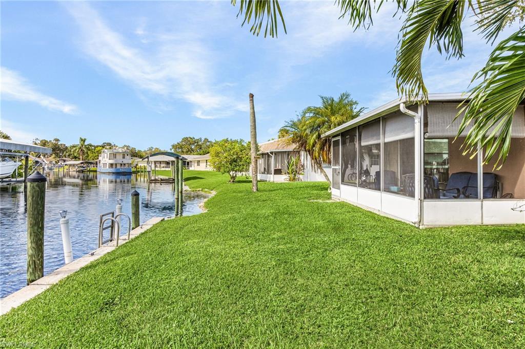 PARADISE SHORES - Residential Income