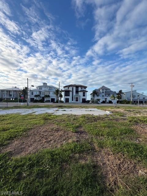 LAGUNA SHORES - Land
