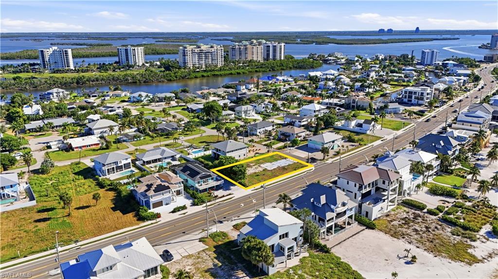 LAGUNA SHORES - Land