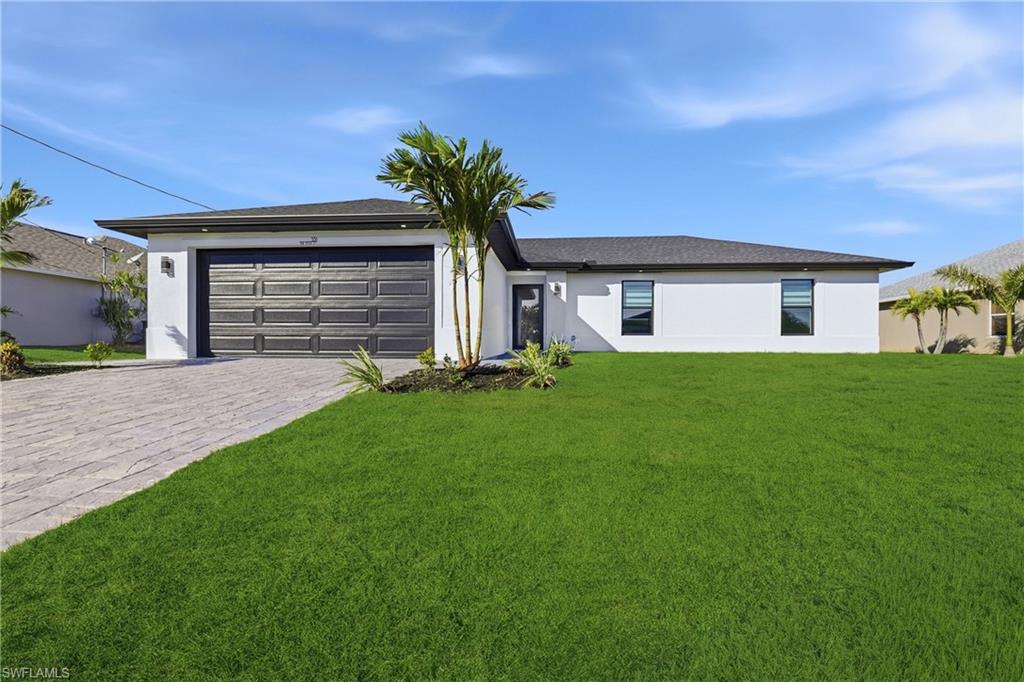 CAPE CORAL - Residential