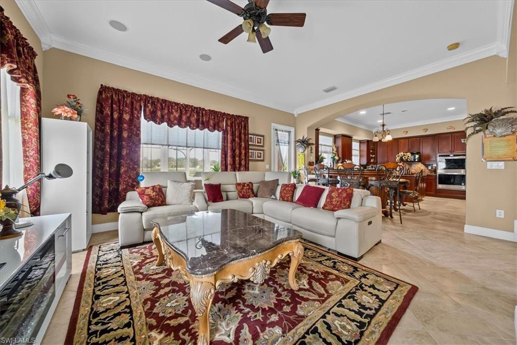 VALENCIA COUNTRY CLUB - Residential