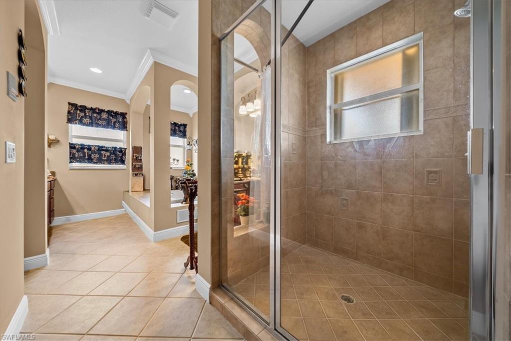 VALENCIA COUNTRY CLUB - Residential