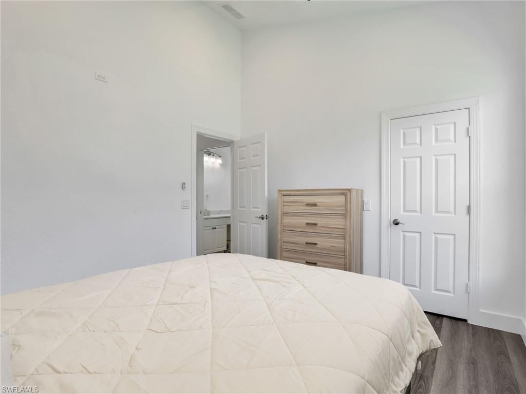 MUSTANG ISLAND - Residential Lease