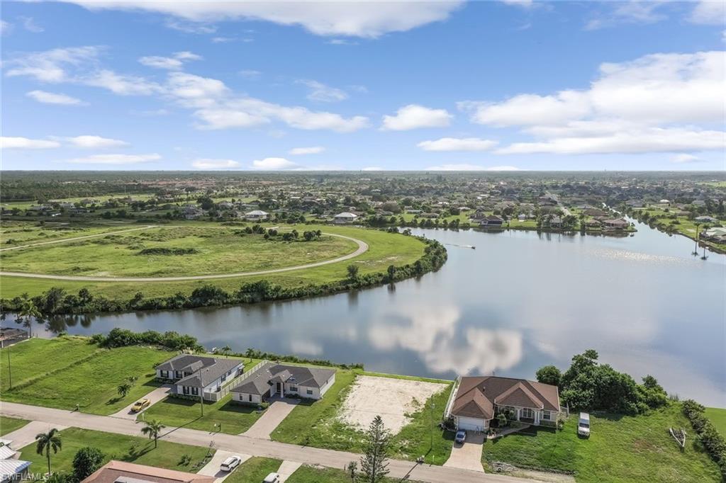 CAPE CORAL - Land