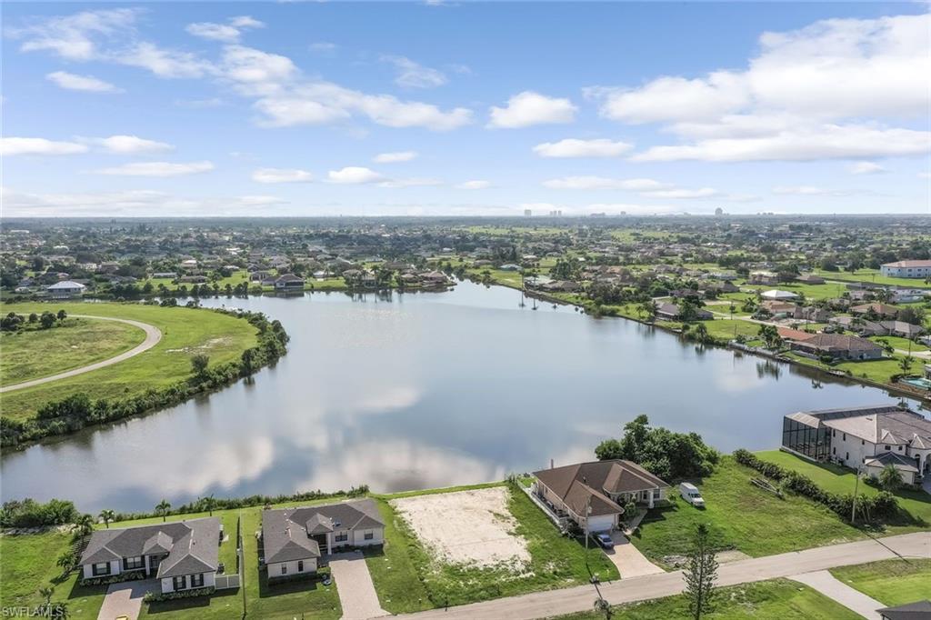 CAPE CORAL - Land