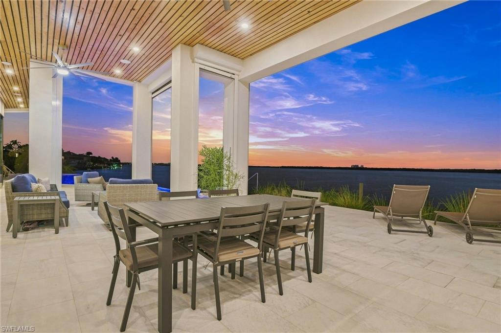 MARCO BEACH - Residential